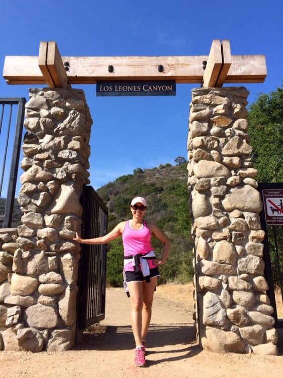 instagram-pslilyboutique, la fashion blogger, los liones canyon, fitness, hiking, travel, lifestyle, running shorts