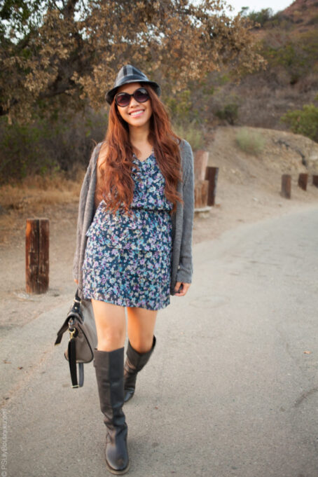 Instagram @pslilyboutique, LA fashion blogger, blog, floral dress, cardigan, boots