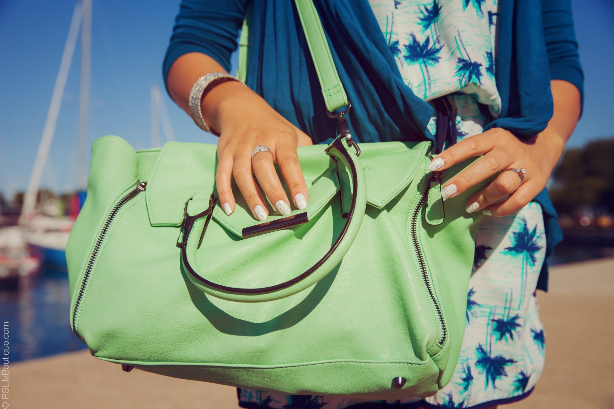 Palm Tree | insta-twitter-pslilyboutique-los-angeles-fashion-blogger-pastel-mint-green-expressions-nyc-bag-summer-outfit-white-nails