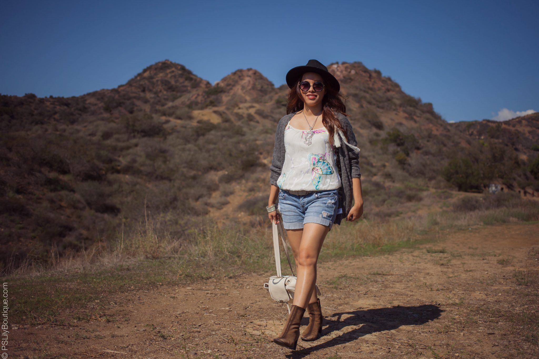The Fall-instagram-pslilyboutique-los-angeles-ca-fashion-blogger-white-forever-21-butterfly-camisole-streetstyle-10-07-15