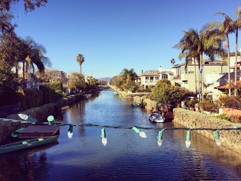 instagram-pslilyboutique-los-angeles-fashion-blogger-venice-beach-venice-canals-walkway-christmas-lights-winter 2016-1416