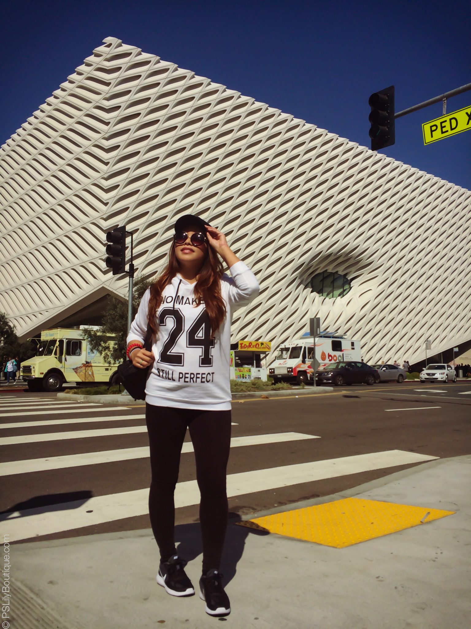 instagram-pslilyboutique-los-angeles-fashion-blogger-the-broad-museum-Nike-shoes-lookbook-2-22-16