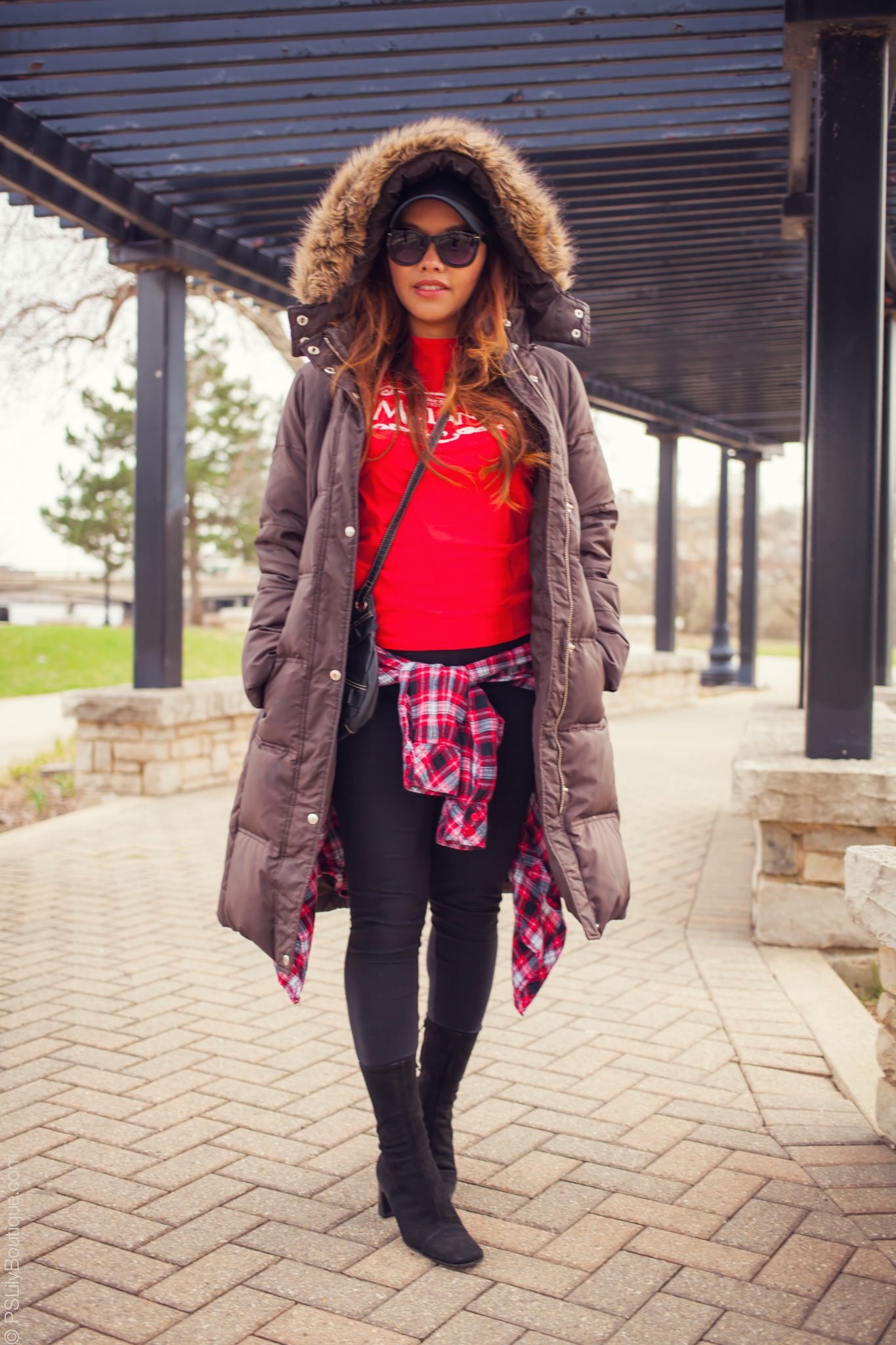 instagram-pslilyboutique-la-fashion-blogger-red-plaid-flannel-shirt-black-betsey-johnson-sunglasses-boho-outfit-of-the-day-4-6-16