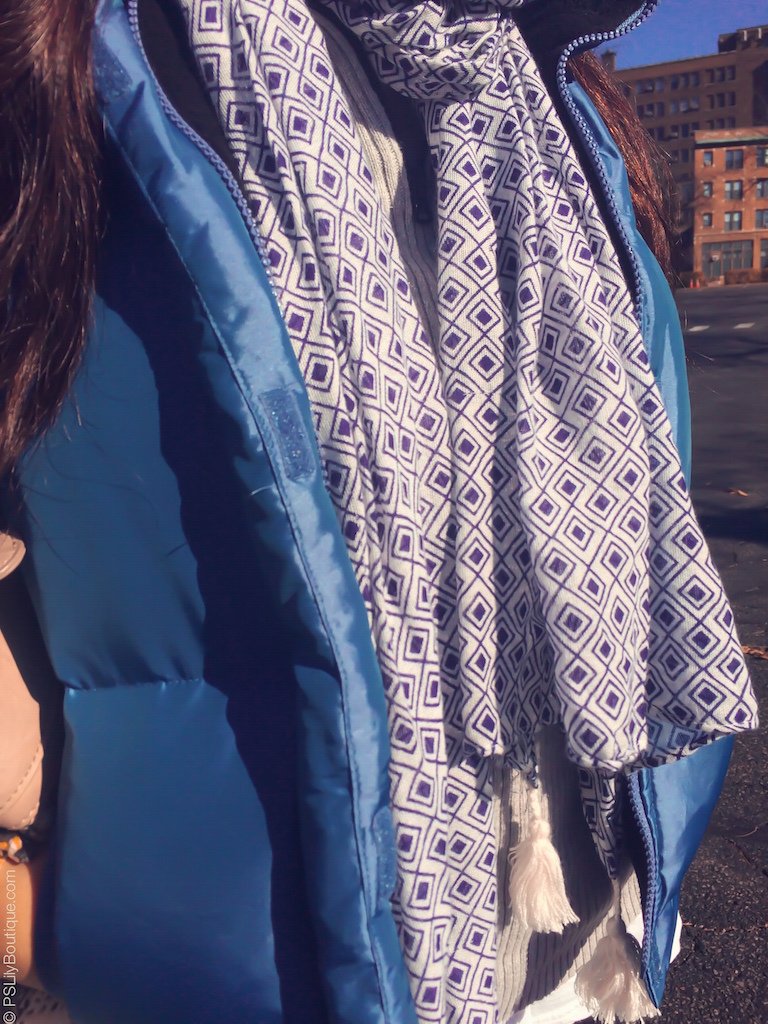 pinterest-instagram-pslilyboutique-top-fashion-blogs-best-fashion-blog-blue-white-tassle-scarf-gap-blue-puffer-vest-fall-2016-outfit-ideas-11-16-16