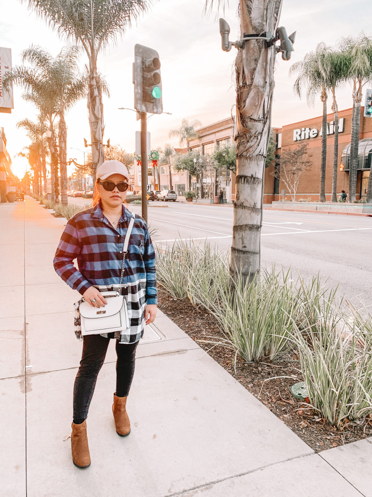 instagram-pslilyboutique-LA-fashion-blogger-H&M-blue-and-white-color-block-long-flannel-shirt-brown-ugg-boots-winter-2020-outfit-ideas-IMG_2404, Instagram: @pslilyboutique, Pinterest, Los Angeles fashion blogger, top fashion blog, best fashion blog, fashion & personal style blog, travel blog, lifestyle blogger, travel blogger, LA fashion blogger, chicago based fashion blogger, fashion influencer, luxury fashion, luxury travel, luxury influencer, luxury lifestyle, lifestyle blog, lifestyle influencer