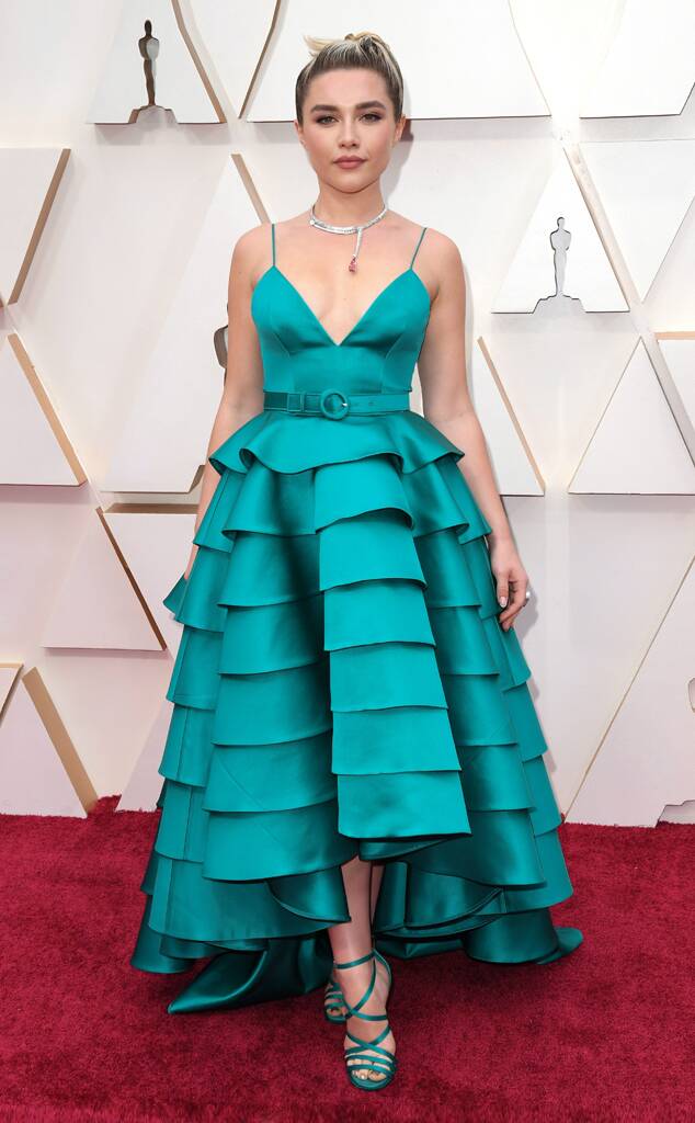 rs_634x1024-200209162139-634-2020-oscars-awards-red-carpet-fashions-florence-pugh-green-louis-vuitton-gown-dress-.cm.2920