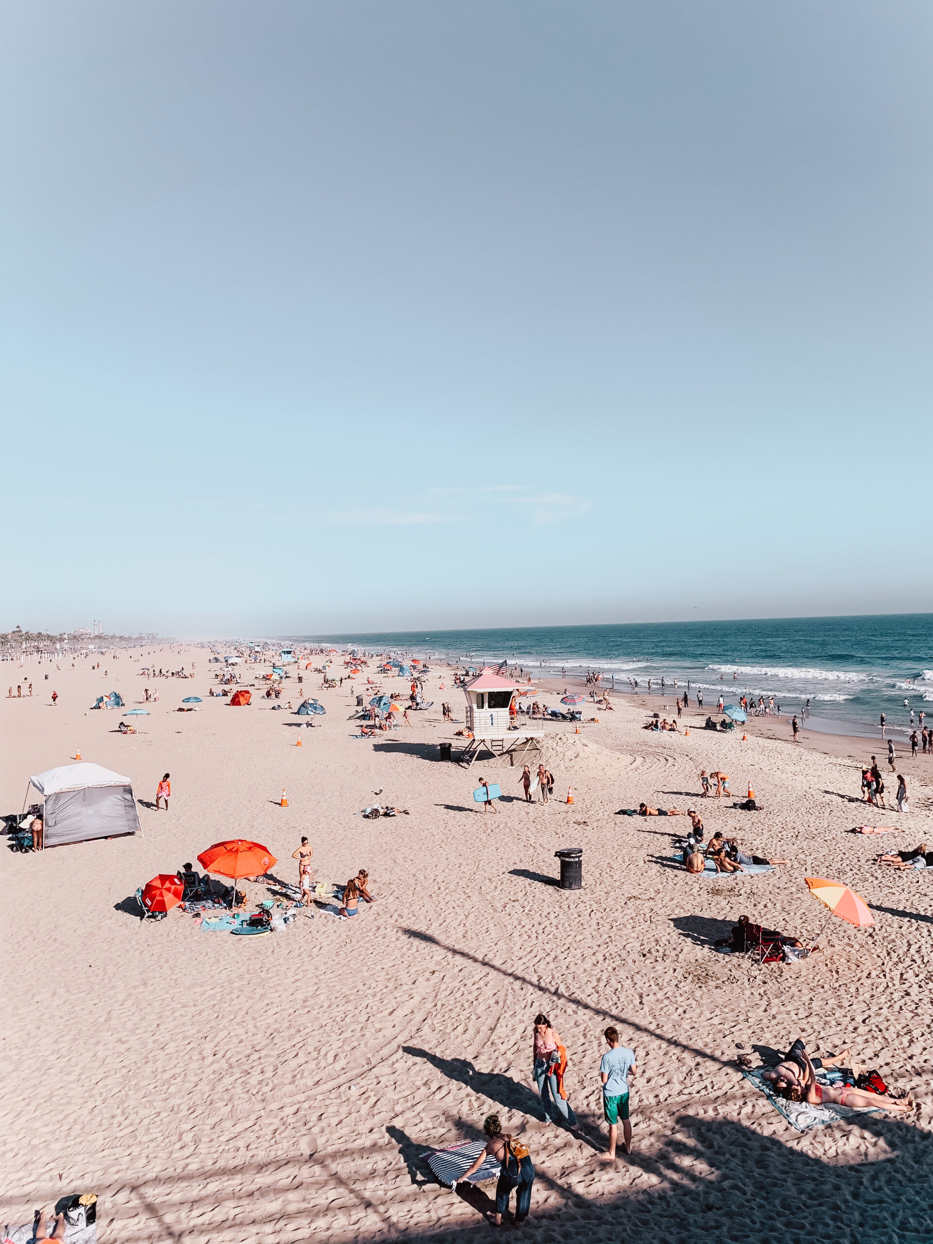 pslilyboutique-on-instagram-beach-umbrellas-sandy-pacific-coast-huntington-beach-IMG_1102