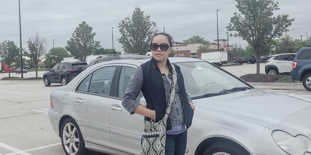 pslilyboutique-on-instagram-pinterest-gucci-sunglasses-vera-bradley-green-bag-ann-taylor-blue-top-silver-mercedes-benz-kompressor-c320-luxury-style-IMG_0062