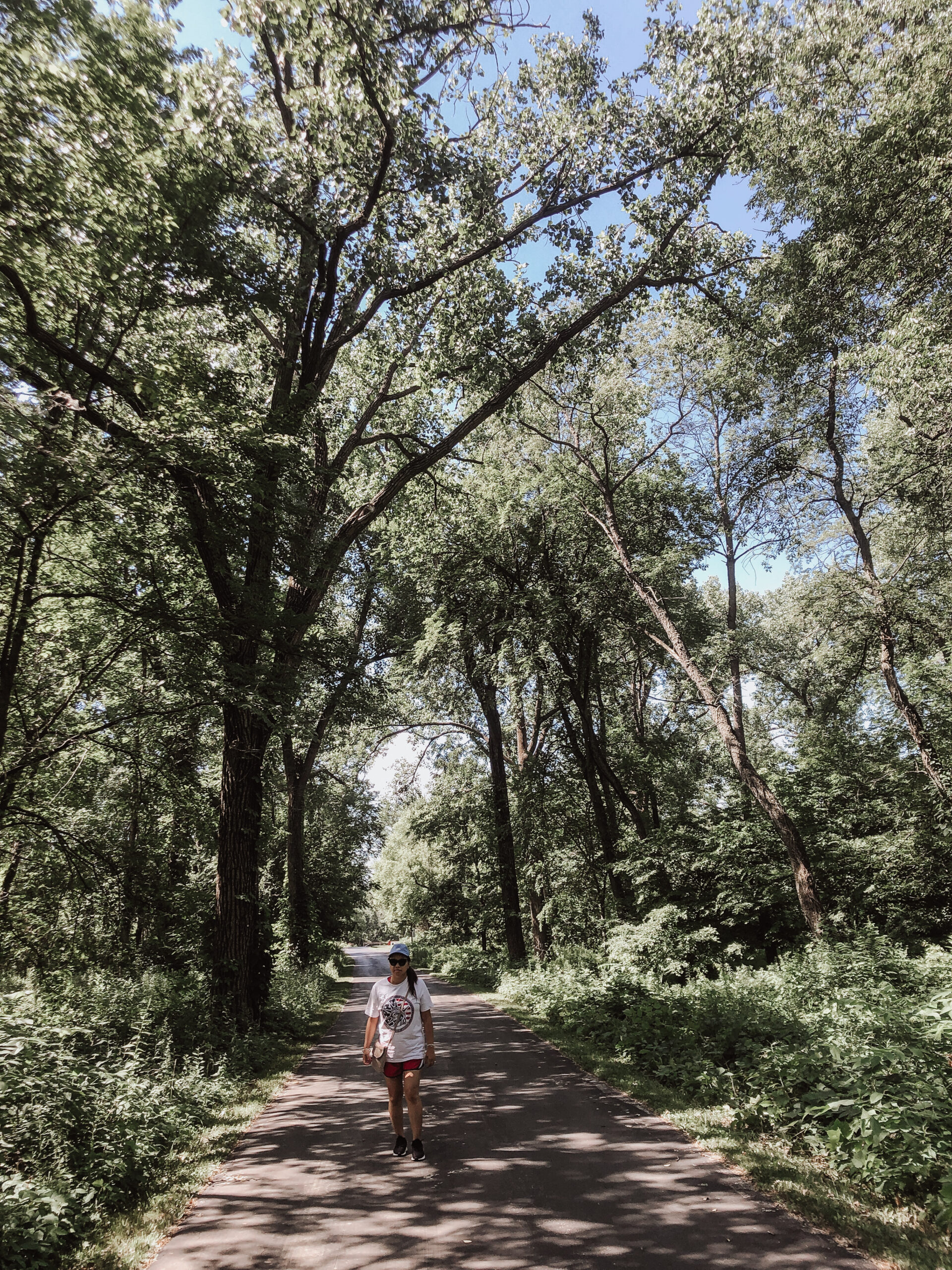 white-usa-tee-red-nike-shorts-IMG_3132
